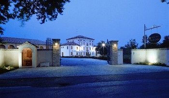 Hotel Villa Dei Carpini Oderzo Bagian luar foto